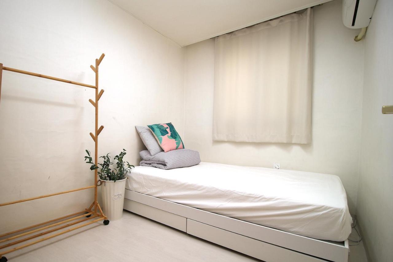 Guest house Yab-guesthouse, Femaleonly, Foreignonly